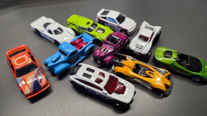 Hot Wheels Pack of 10 Cars 2