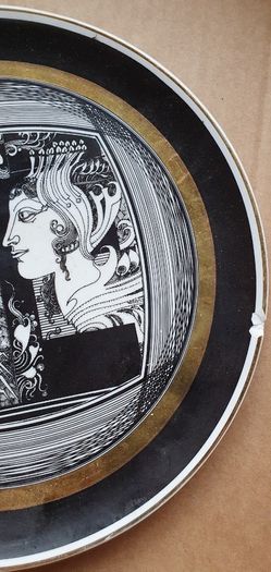 Porcelain plate by Hollohaza