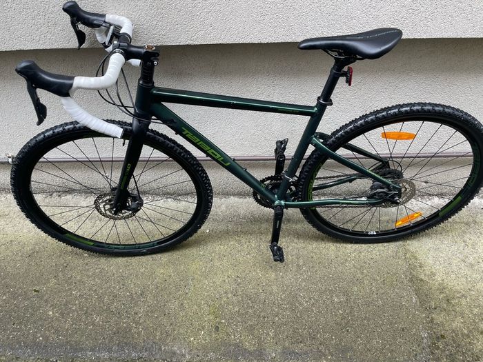 Gravel bike