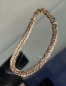 Gold bracelet