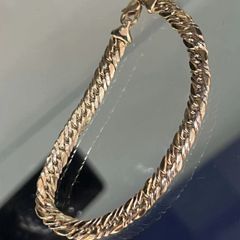 Gold bracelet