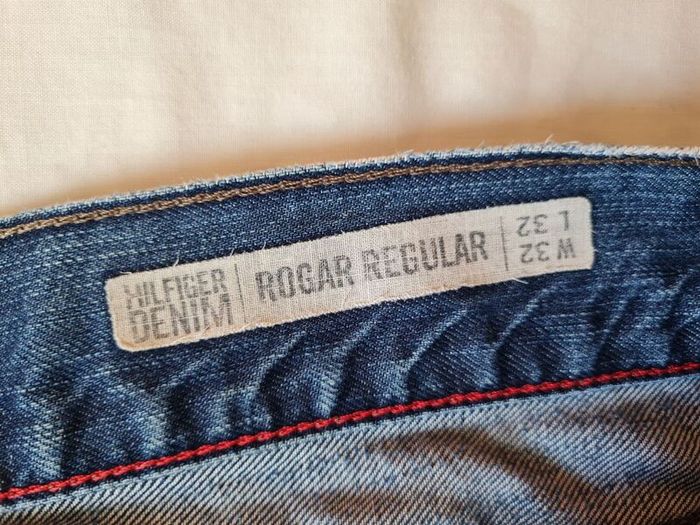Tommy hilfiger rogar regular Size 32/32 button fly in good condition