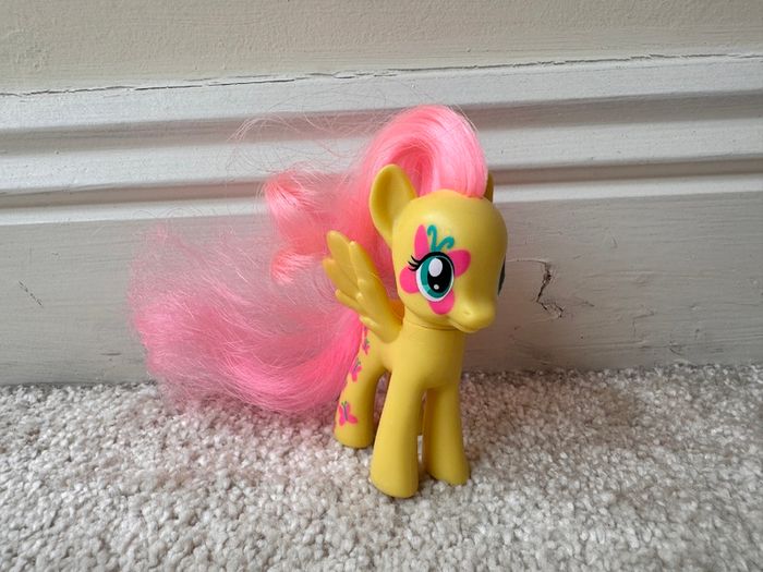 My Little Pony Cutie Mark Magic Fluttershy approx. 9 cm. Used Please see photos