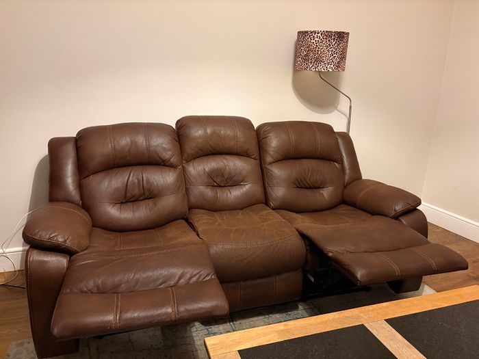 3 seater recliner sofa