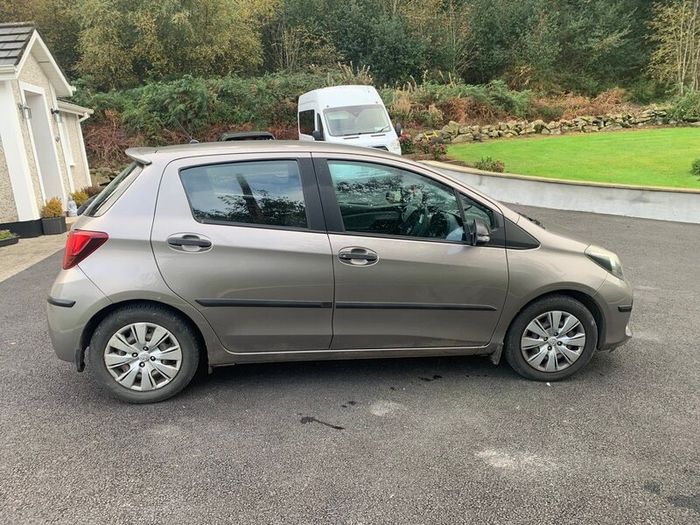 Toyota Yaris 2015