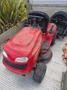 Jonsered ride on mower