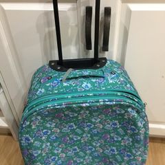 Travel suitcase