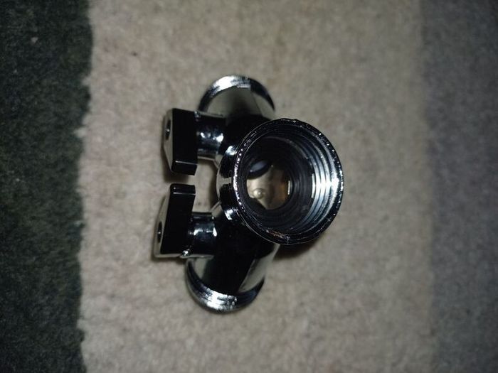 Garden hose splitter brand new metal