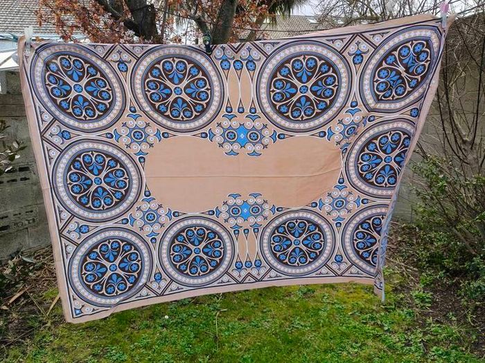 Vintage Irish Dunmoy Tablecloth