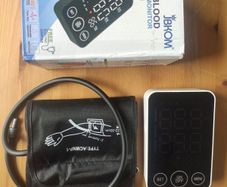 Digital blood pressure monitor