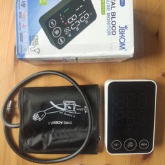 Digital blood pressure monitor