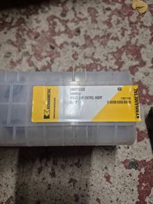 8 packs of Kennametal lathe tungsten carbide tips and tip holder