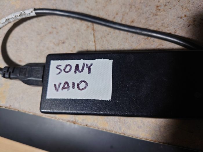 Sony vaio 19.5 v charger
