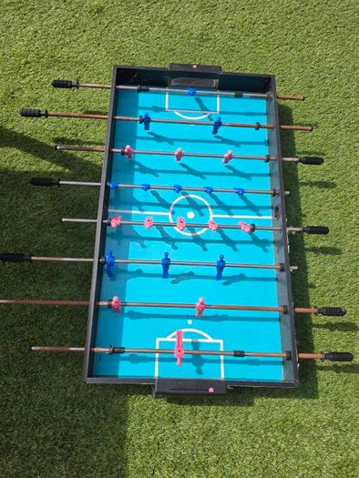 Pool / football game