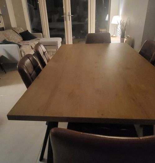 Harvey Norman Six Seater Dining Table. Excellent Condition.