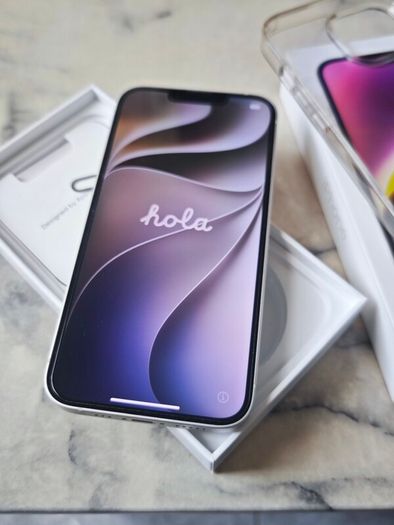 iPhone 14 starlight