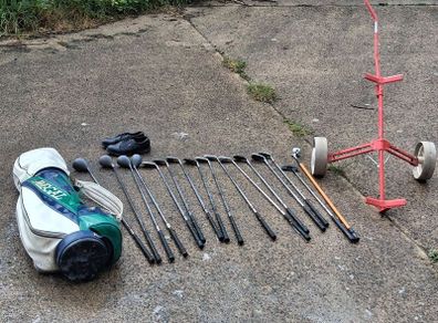 Spalding Tour Flite Golf Clubs/Bag/Stand/Shoes