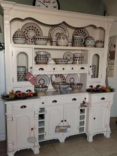 solid kitchen dresser delivery arranged