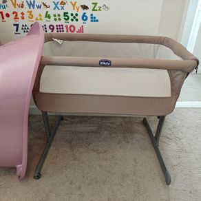 baby cot (crib)