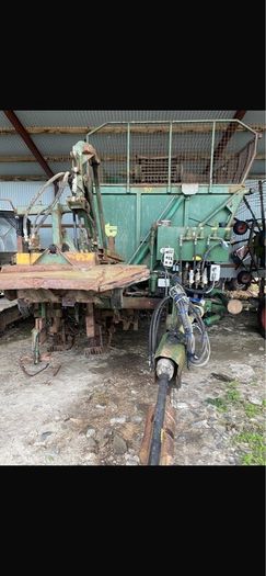 Beet harvester