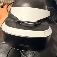 PSVR First Generation & Astrobot Game