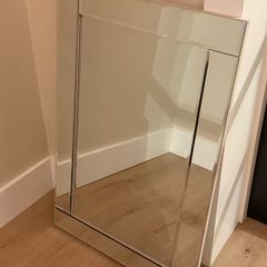 mirror and large lantern