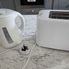 kettle and toaster