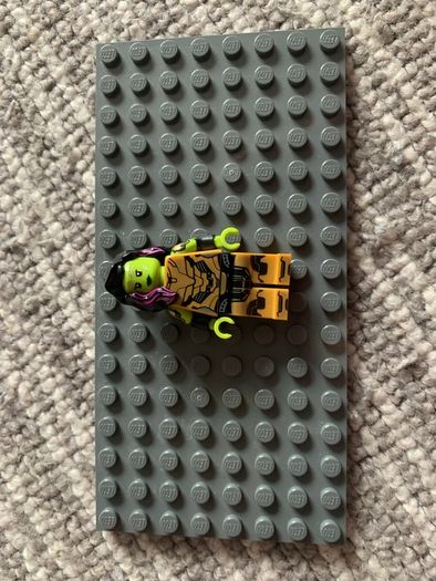 lego minifigures