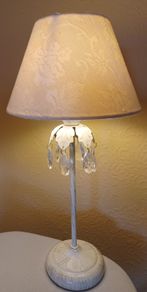 Table lamp