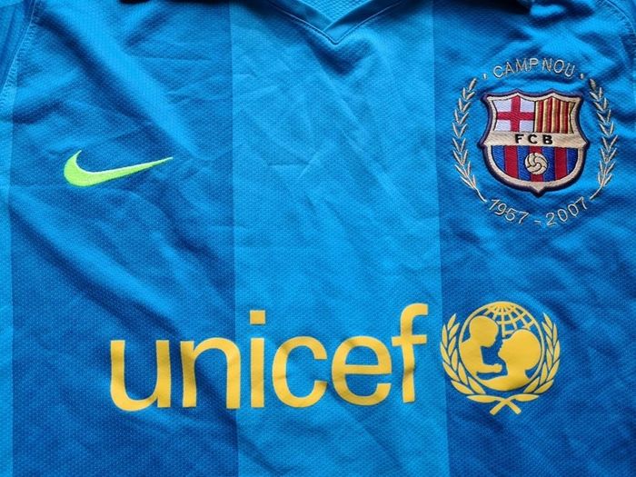 Nike Unicef FCB Barcelona Jersey Shirt Football Soccer Size M Medium Rare blue