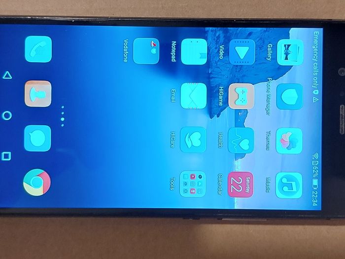 HUAWEI P9 Lite, Model VNS-L31, 16GB, 3GB Ram, Sim Holder missing, otherwise excellent condition, Vodafone network
