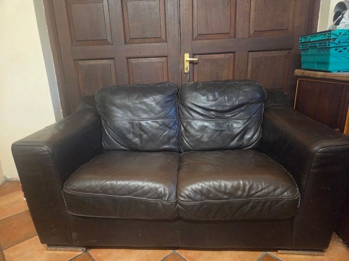 2 & 3 Seater Sofas