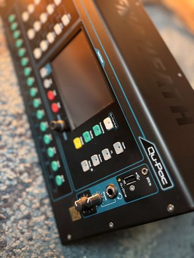 Allen & Heath QuPac Mixer