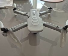 HolyStone HS175 camera drone