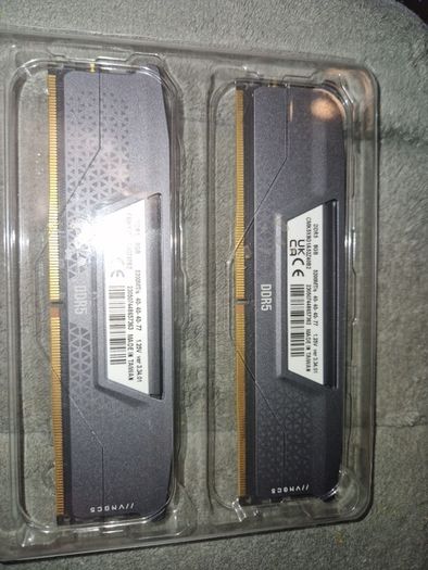2x8gb Corsair vengeance 5200mhz ram