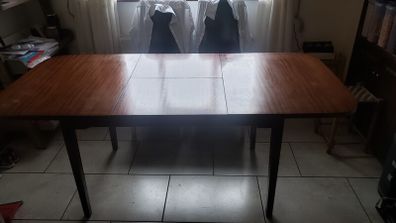 Mahogany Dining Table extendable 6 foot