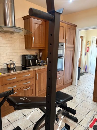 Best Gym Weightlifting Set Up!!