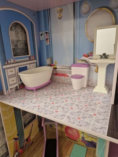 Large dolls house