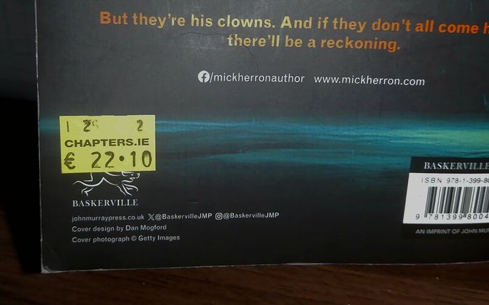 Clown Town By Mick Herron 4 Euro