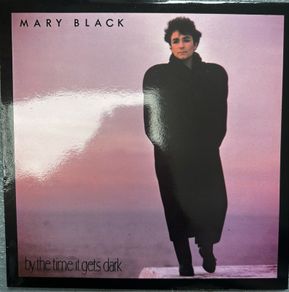 Mary Black By the time it gets dark vinyl album with lyric sheet. Vinyl nm