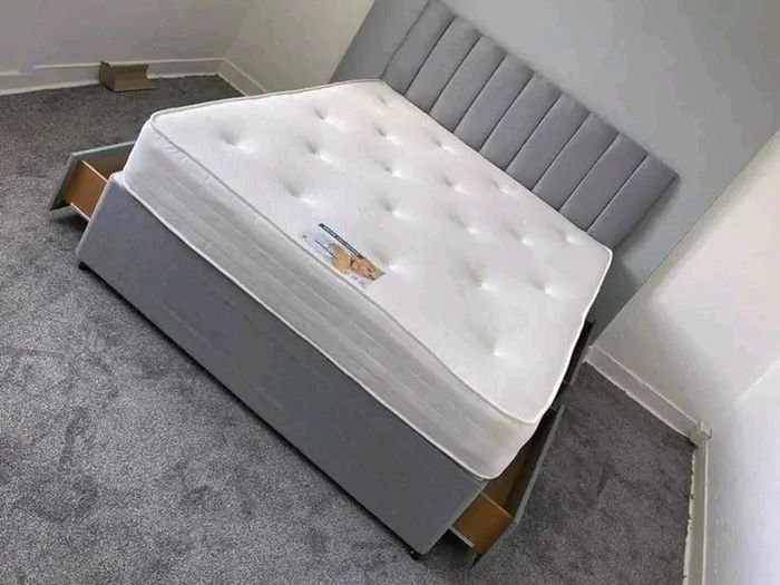 New Stylish single ,Double 4ft, 4ft6, King 5ft And 6ft Superking Sizes Divan Beds Instock. Drawers And Optional Tufted Mattresses Available. Free Delivery
