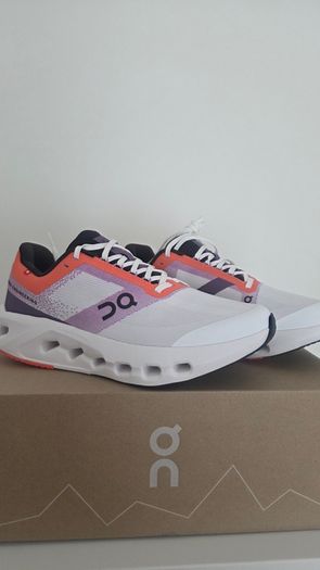 On Clouds Running shoes