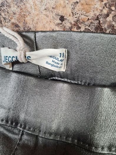 Womens Marks and Spencer jeggings silver leather look Size UK 18  EU 46  BRAND NEW BNWT
