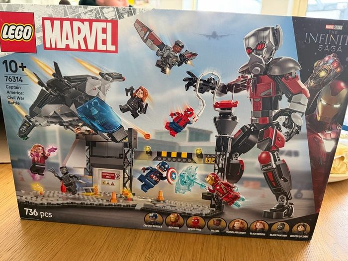 Lego Captain America:Civil War Battle