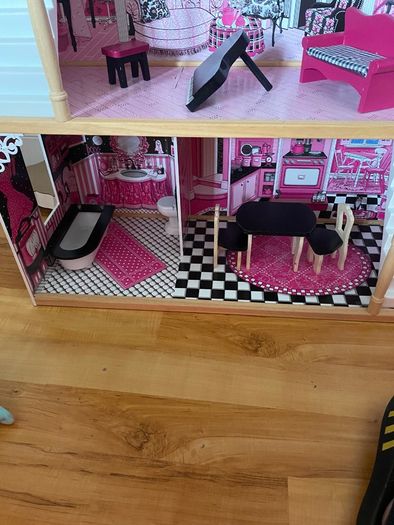 Dolls House