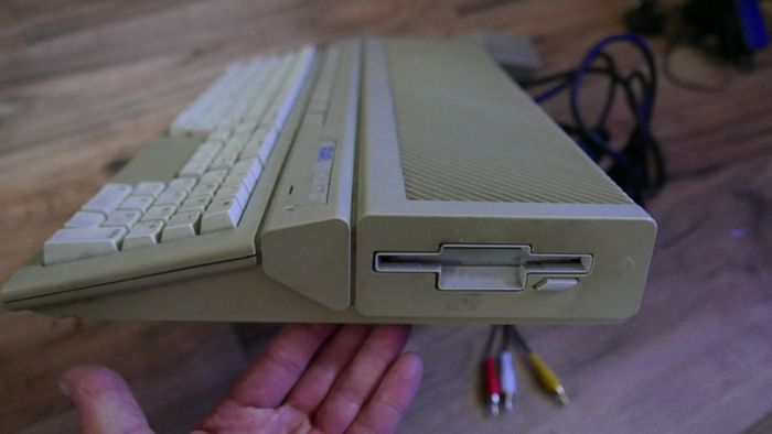 Atari 520st Video Game Keyboard Computer W Mouse  Desktop Vintage (works Well)
