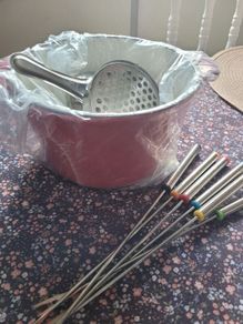 masterclass cast iron fondue set