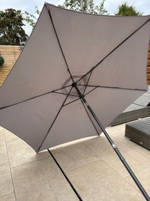 Garden Parasol / Umbrella AE