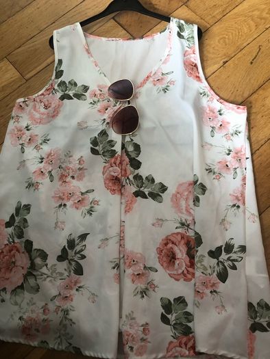 ladies top & sun glasses