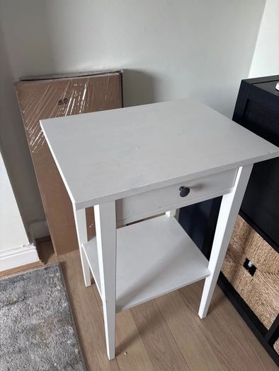 Bedside table